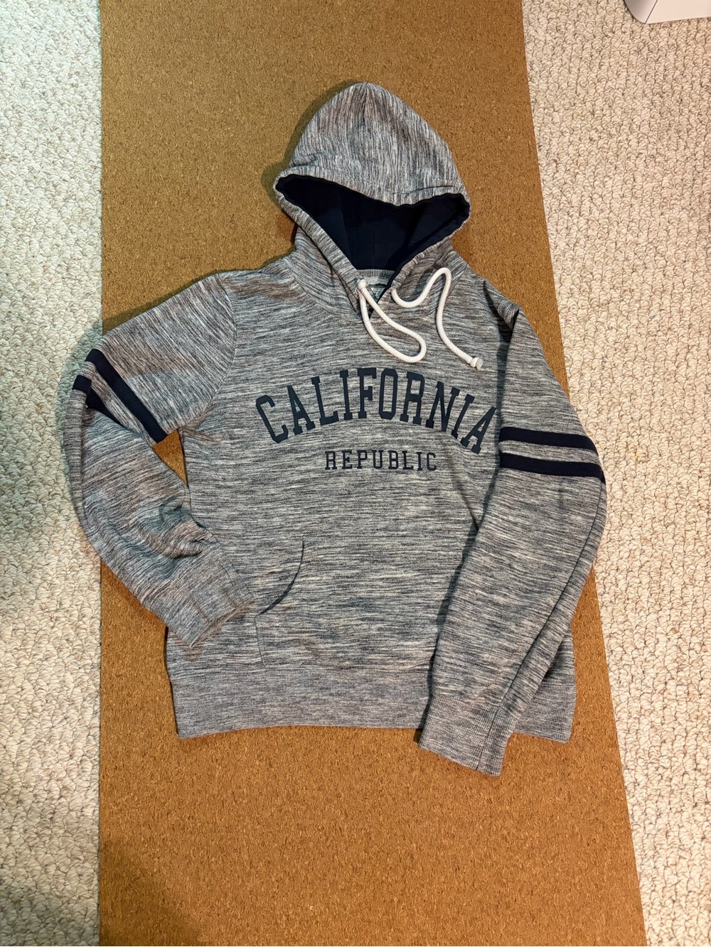 California Republic Gray Hooded Pullover Sweatshirt